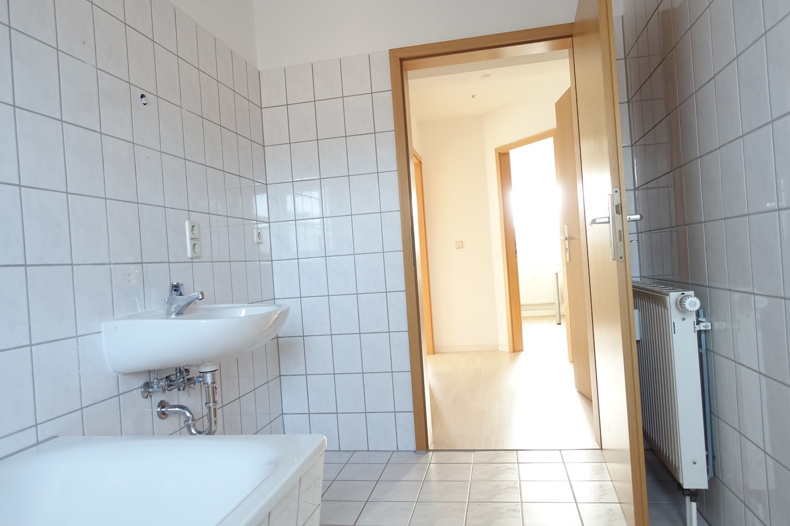 2-Zimmer-Wohnung mit Balkon und Wanne – Chemnitz – Vorschaubild 5