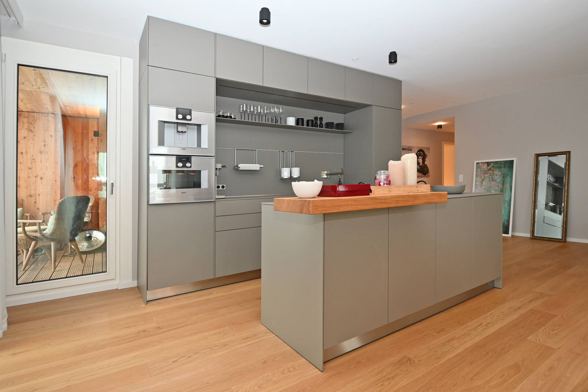 Traumhafte Wohnung in exklusiver Lage mit fabelhaftem Ausblick und Ausstattung in der Hafencity! – Hamburg – Vorschaubild 6