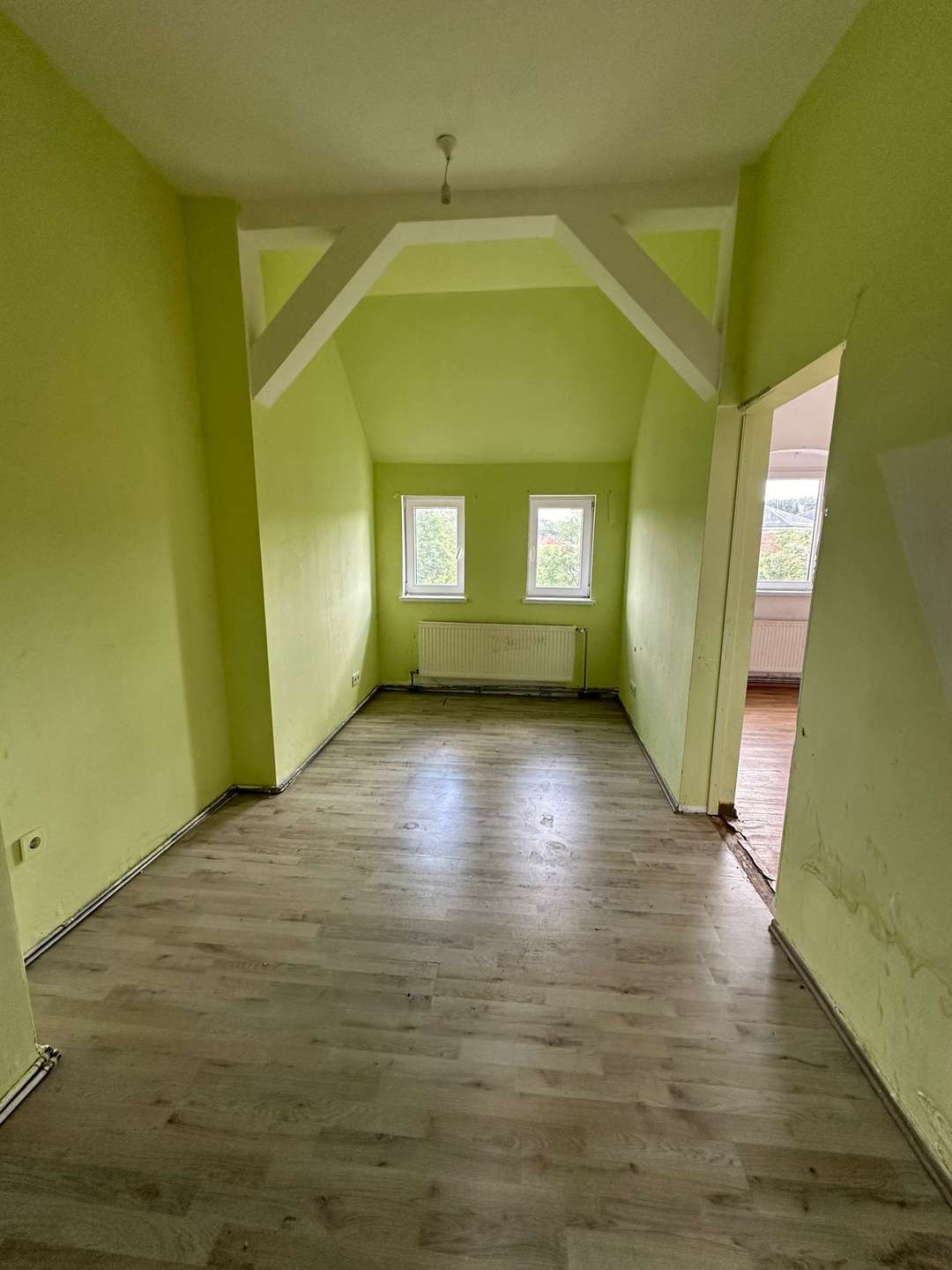 bg