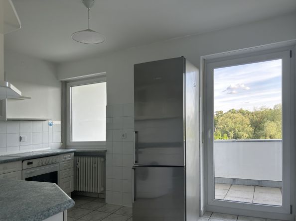 EI6775 Ruhige, großzügige 4-Zimmer-Eigentumswohnung mit Südloggia und Donaublick / Regensburg - Weichs – Regensburg – Vorschaubild 8