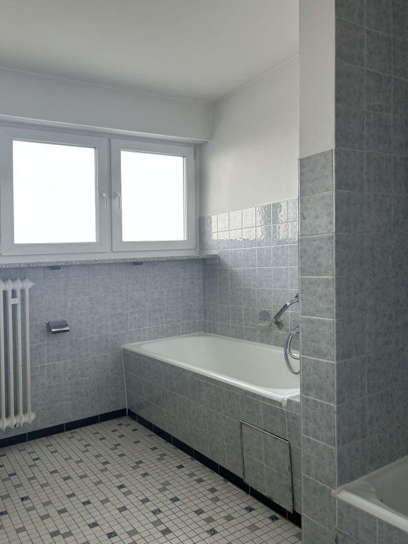 EI6775 Ruhige, großzügige 4-Zimmer-Eigentumswohnung mit Südloggia und Donaublick / Regensburg - Weichs – Regensburg – Vorschaubild 10