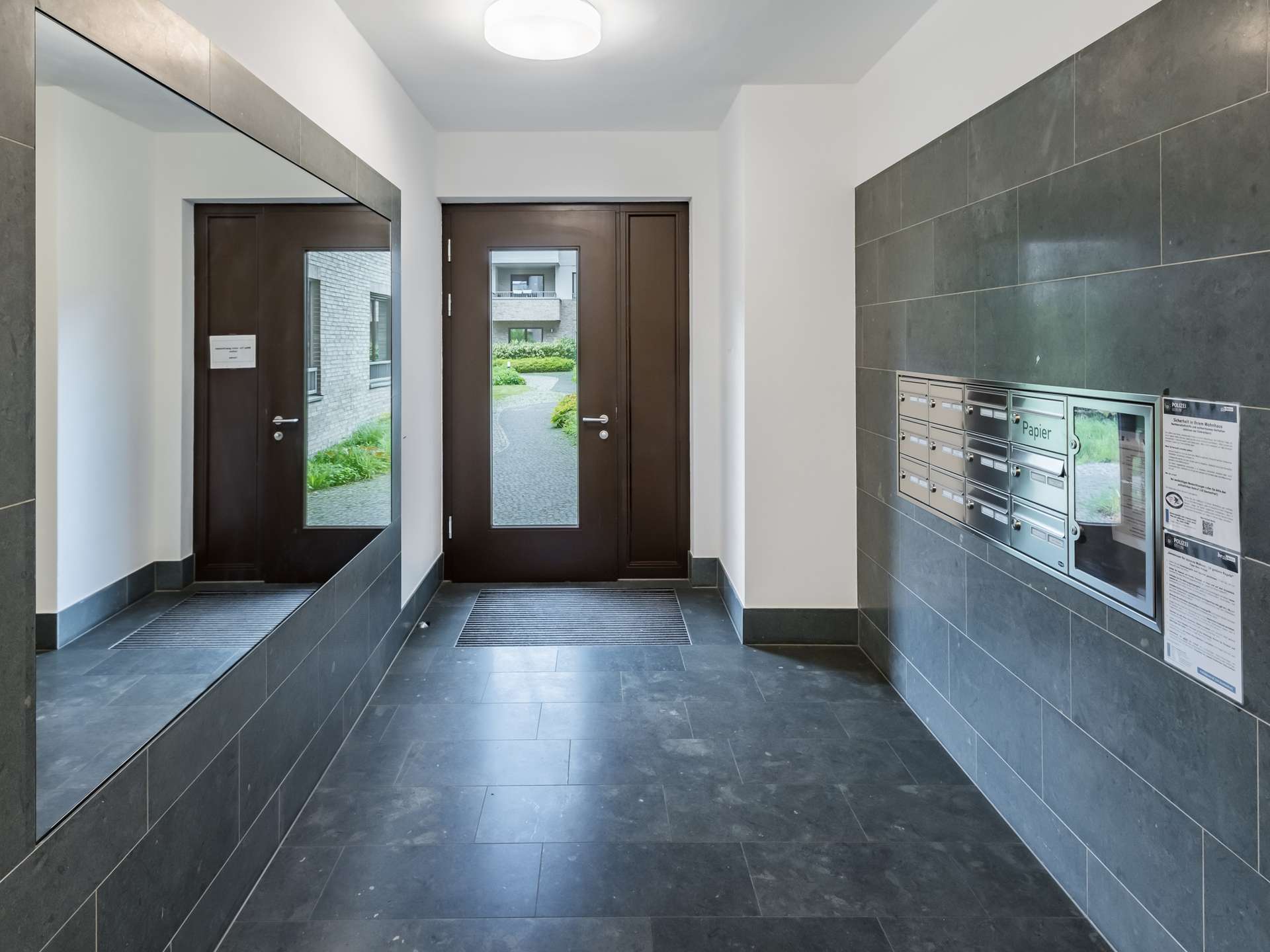 Geschmackvolle Neubauwohnung mit Südwest-Terrasse, Garten & optionalem Stellplatz in Dahlem – Berlin – Vorschaubild 10