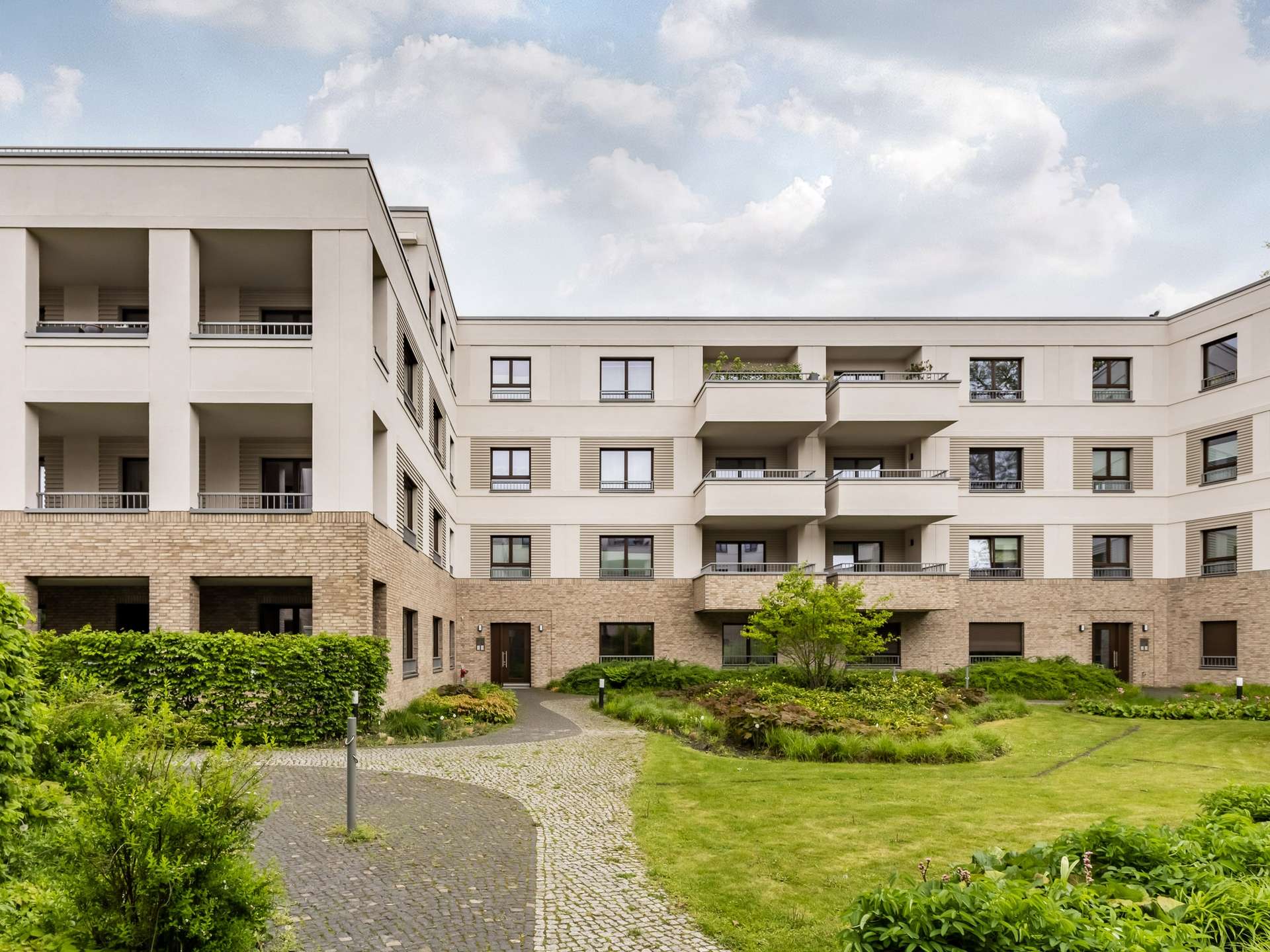 Geschmackvolle Neubauwohnung mit Südwest-Terrasse, Garten & optionalem Stellplatz in Dahlem – Berlin – Vorschaubild 11
