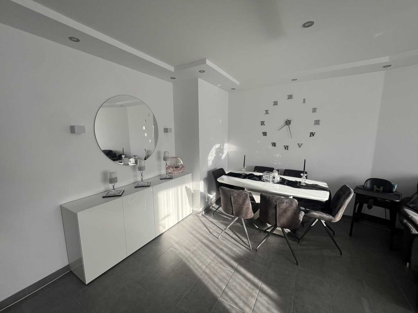 Geschmackvolle 3-Zimmer-Wohnung mit Einbauküche in Augsburg-Oberhausen/Bärenwirt – Augsburg – Vorschaubild 4