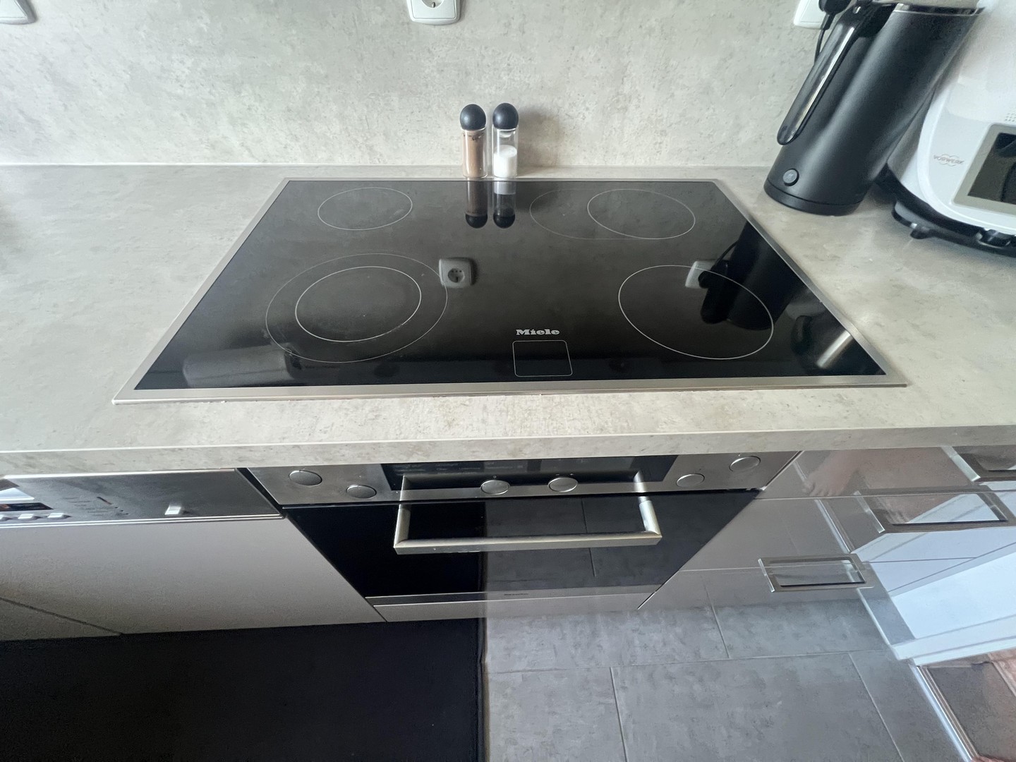 Geschmackvolle 3-Zimmer-Wohnung mit Einbauküche in Augsburg-Oberhausen/Bärenwirt – Augsburg – Vorschaubild 13
