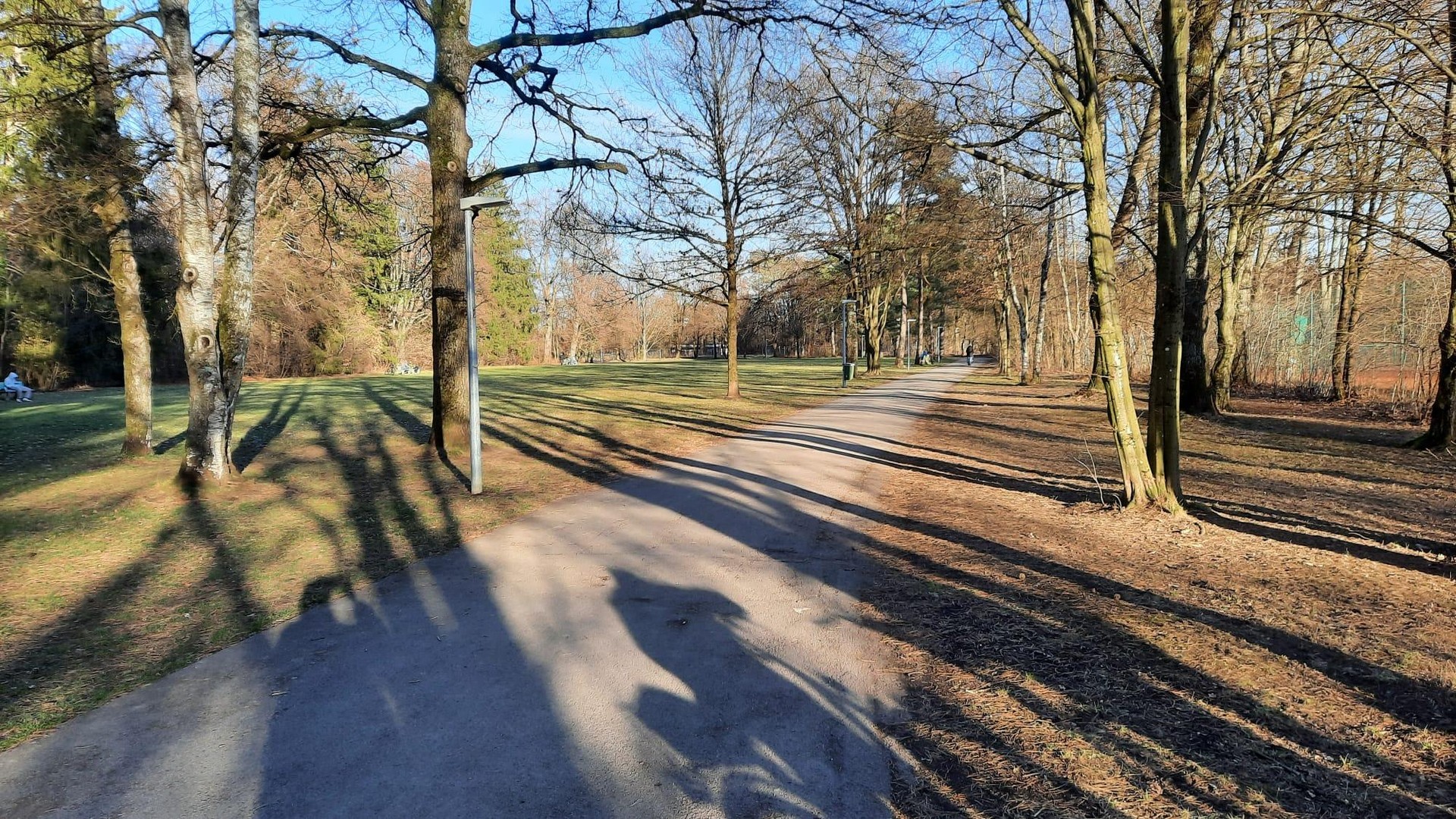Traumhaft wohnen in München-Solln: Möblierte 2-Zimmer-Gartenwohnung – München – Vorschaubild 49