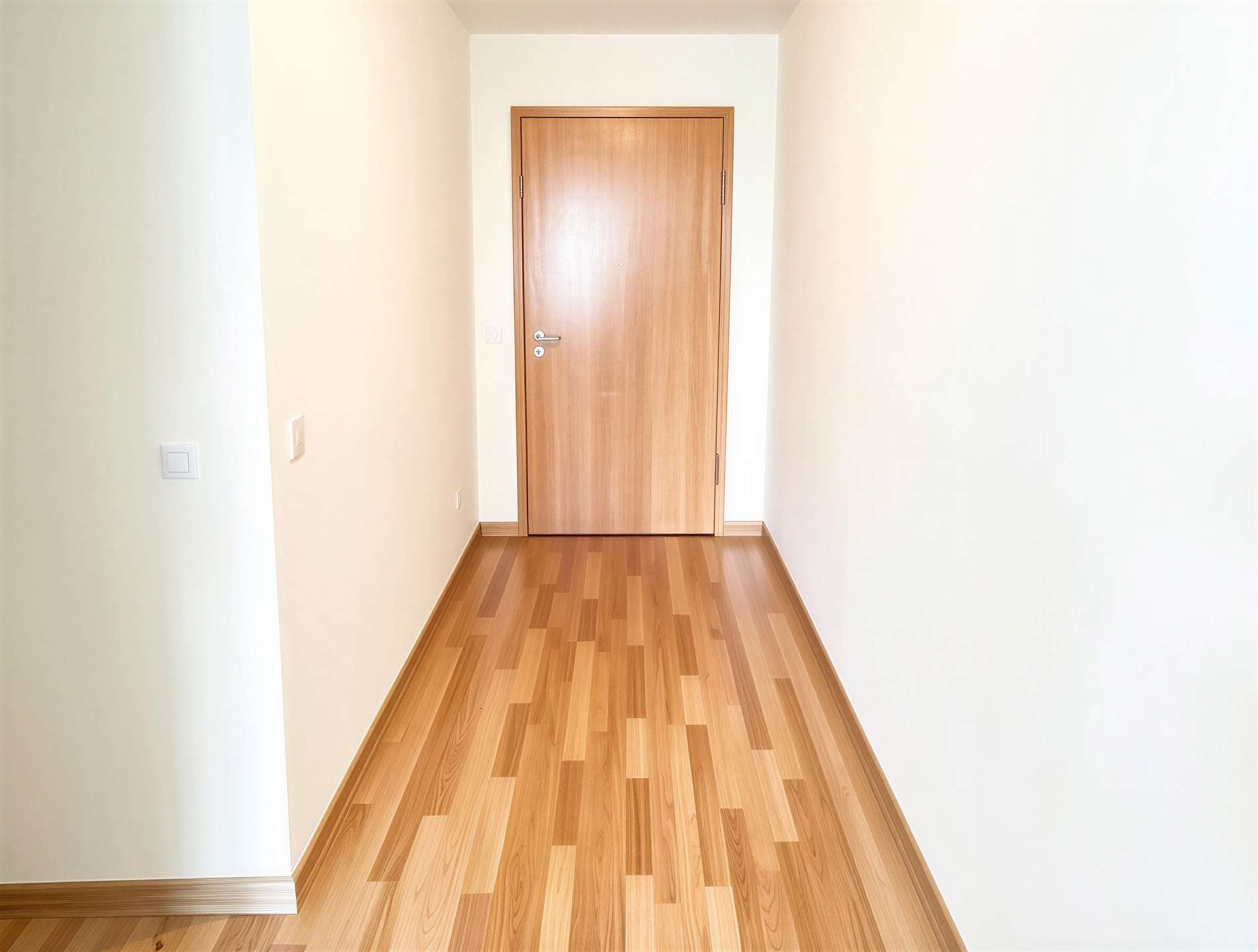 Helles und großzügiges Apartment mit Einbauküche und Tiefgaragenstellplatz – Leipzig – Vorschaubild 6
