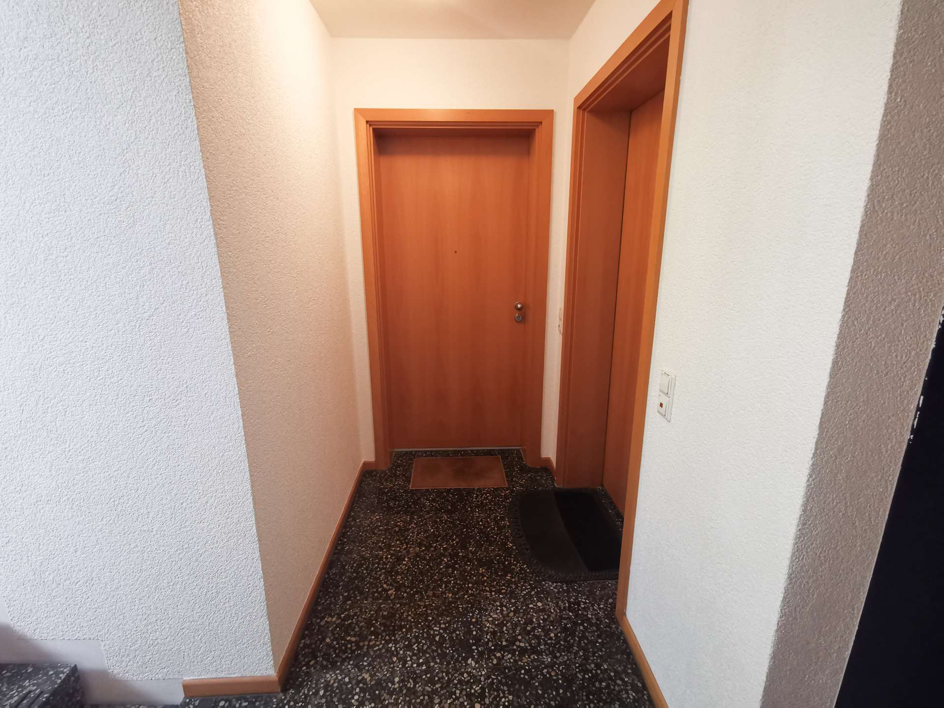 Helles und großzügiges Apartment mit Einbauküche und Tiefgaragenstellplatz – Leipzig – Vorschaubild 11