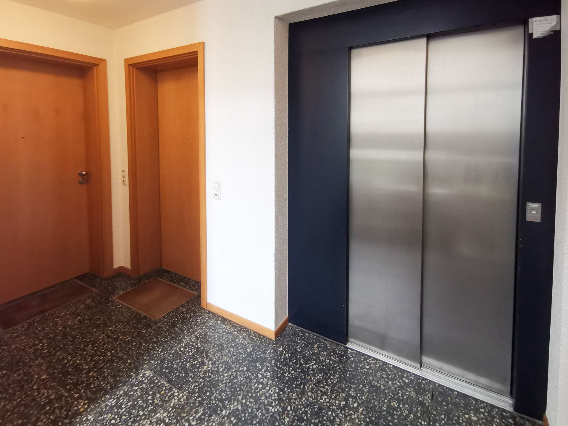 Helles und großzügiges Apartment mit Einbauküche und Tiefgaragenstellplatz – Leipzig – Vorschaubild 12