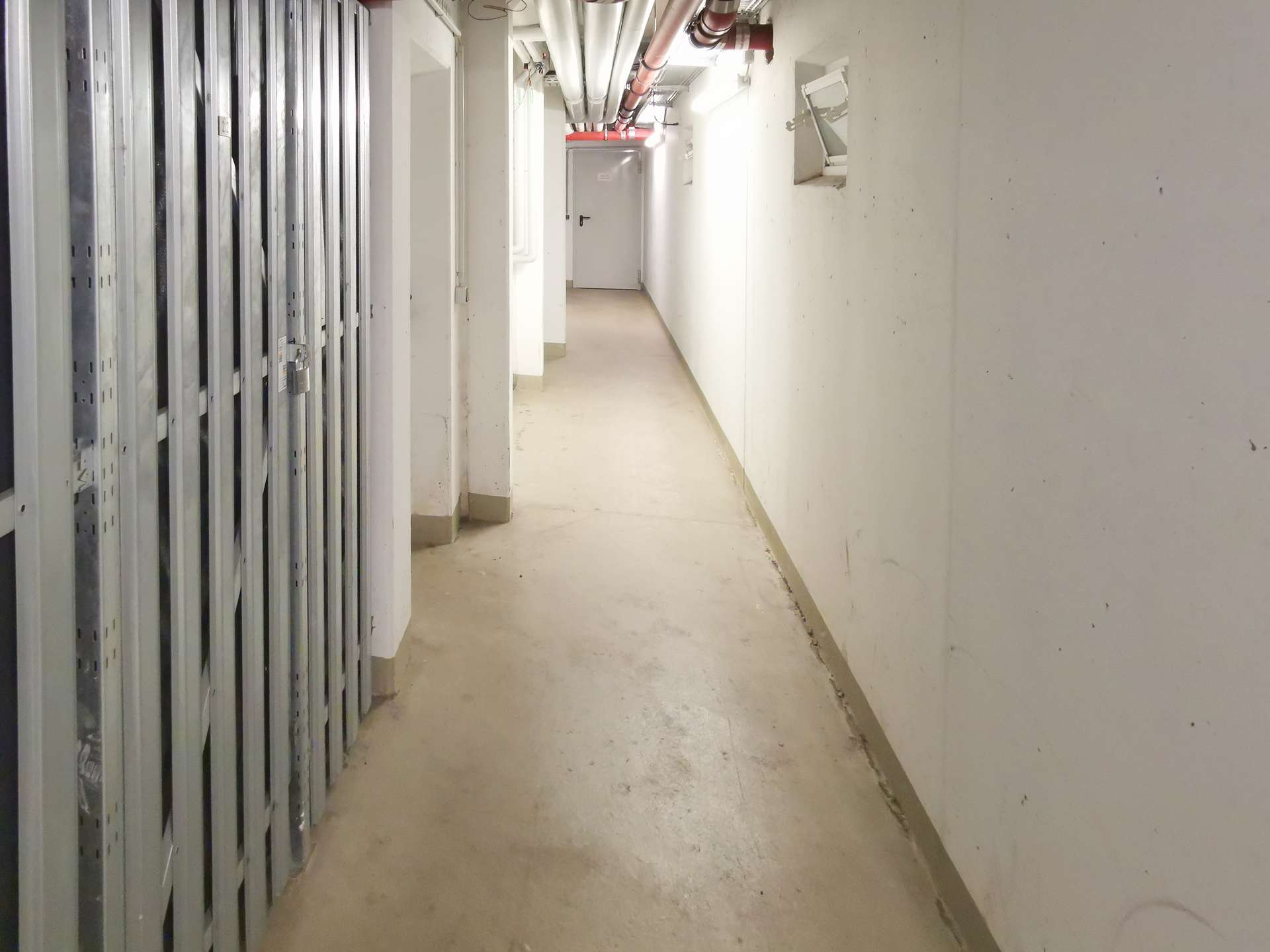 Helles und großzügiges Apartment mit Einbauküche und Tiefgaragenstellplatz – Leipzig – Vorschaubild 15