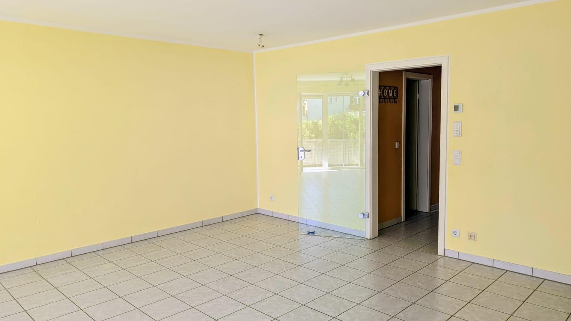 1-Zimmer Apartment Ingolstadt mit Balkon, Tiefgarage von privat – Ingolstadt – Vorschaubild 3