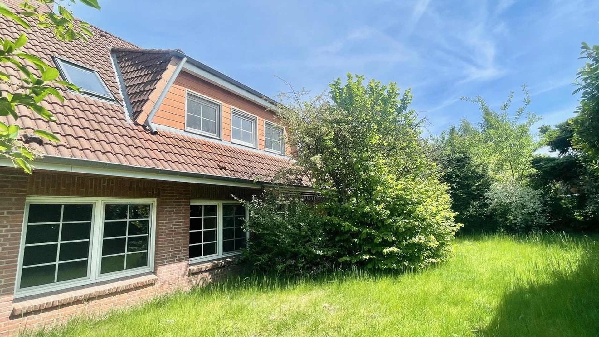Traumhaus für die ganze Familie mit viel Raum für Kinderlachen – Reinfeld – Bild 1 von 11
