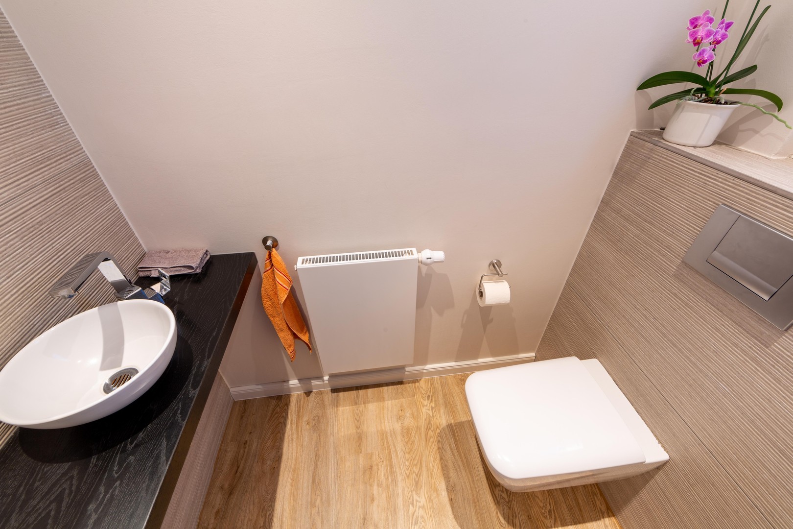 bg