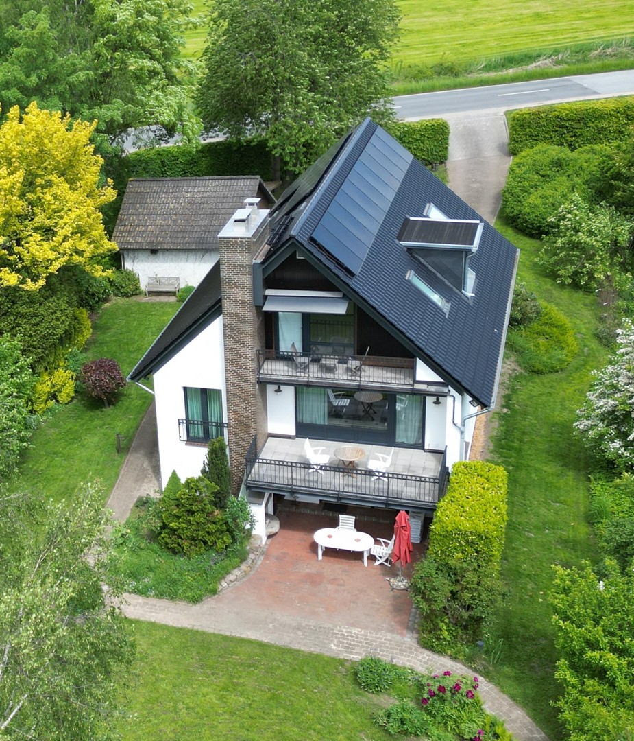 großzügiges Familienhaus, nahe der Stadt, in ländlicher Umgebung, mit weitem Horizont – Hamburg – Vorschaubild 8