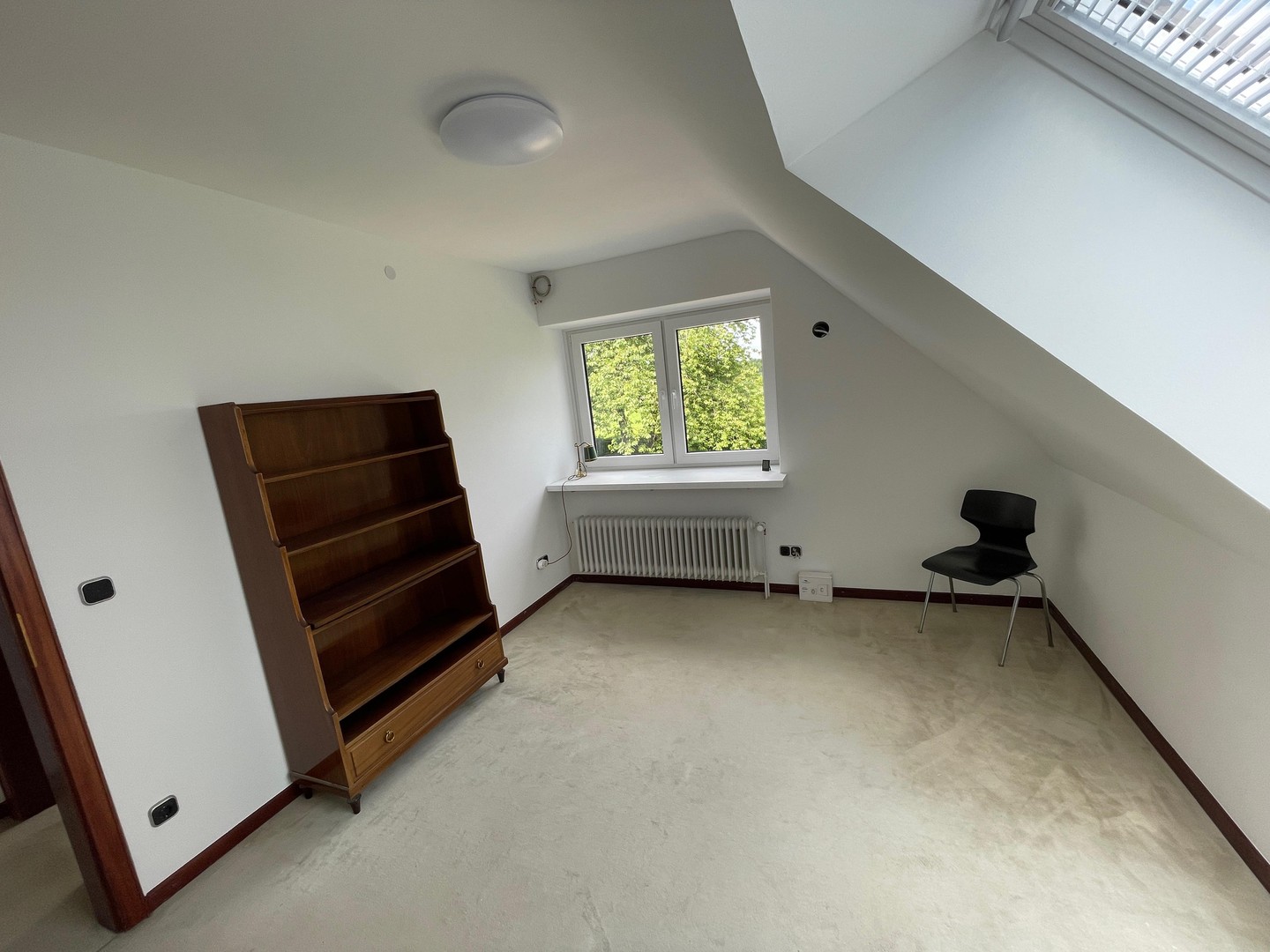 großzügiges Familienhaus, nahe der Stadt, in ländlicher Umgebung, mit weitem Horizont – Hamburg – Vorschaubild 36