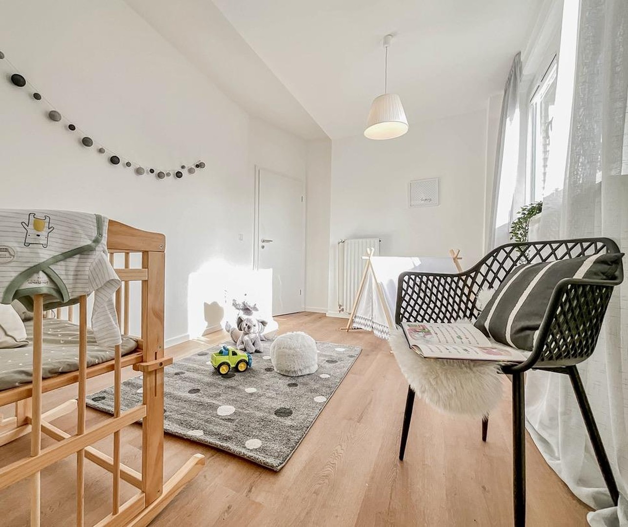 Niendorf: Großzügiges Einfamilienhaus mit PKW Stellplatz+Garten – Hamburg – Vorschaubild 11