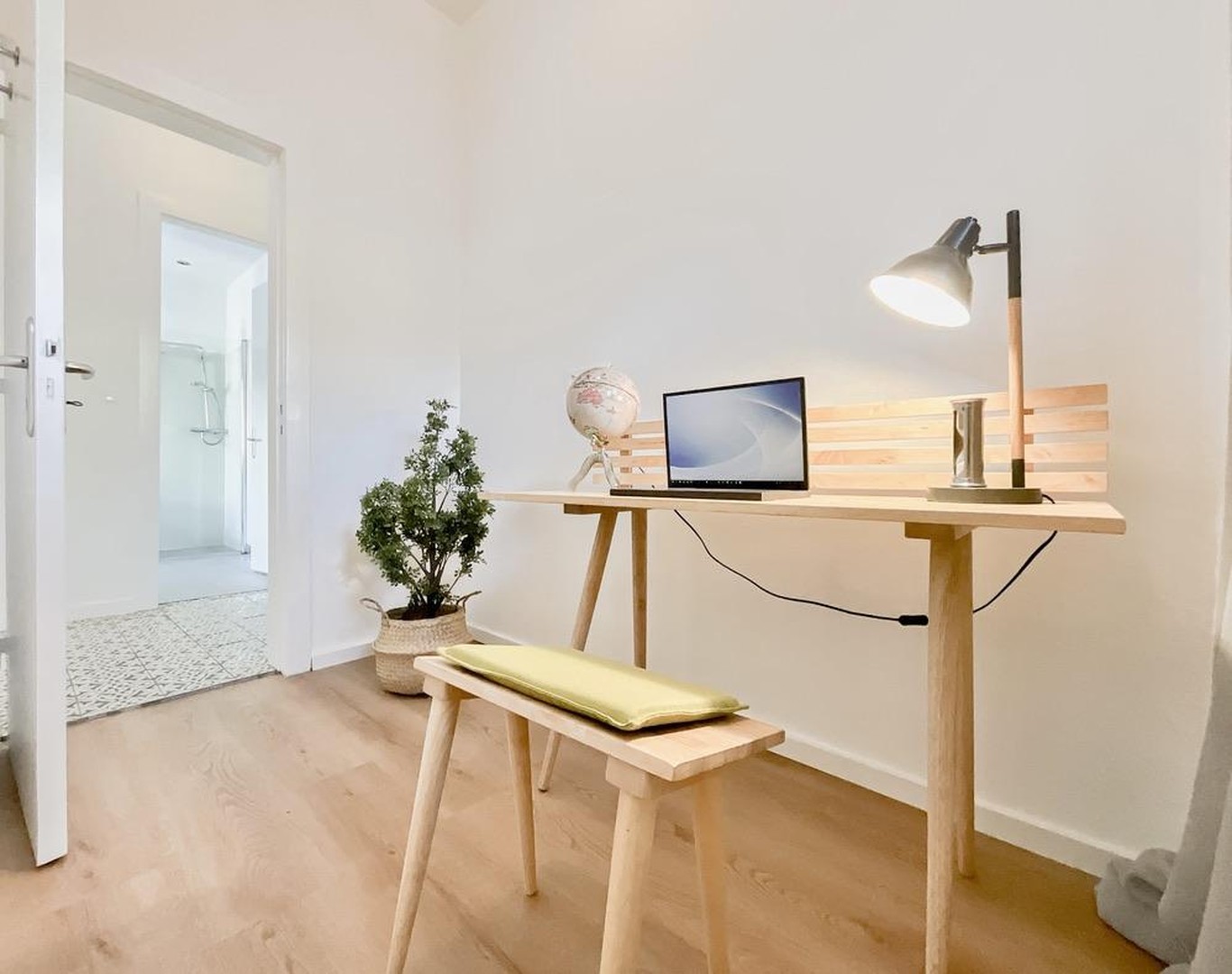Niendorf: Großzügiges Einfamilienhaus mit PKW Stellplatz+Garten – Hamburg – Vorschaubild 13