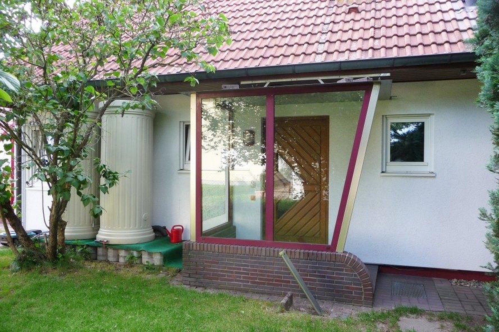 bg