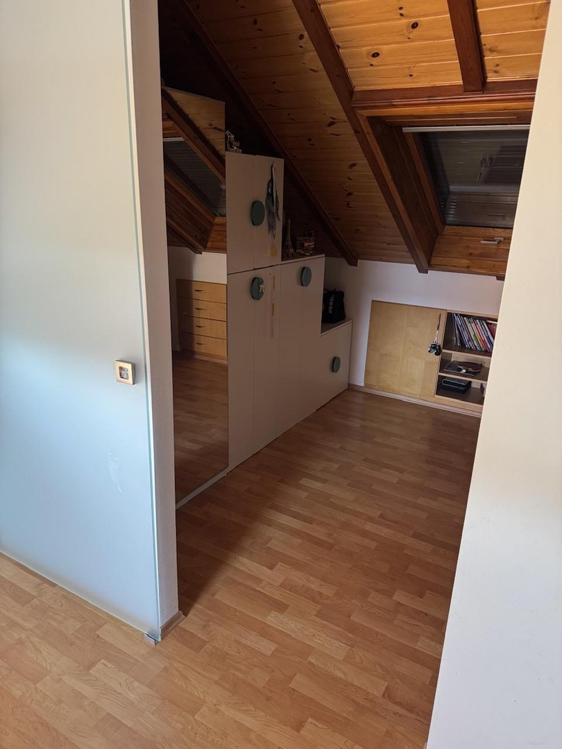 Vielseitiges Dreifamilienhaus in Top-Lage von Graben-Neudorf (OT Neudorf) – Graben-Neudorf – Vorschaubild 21