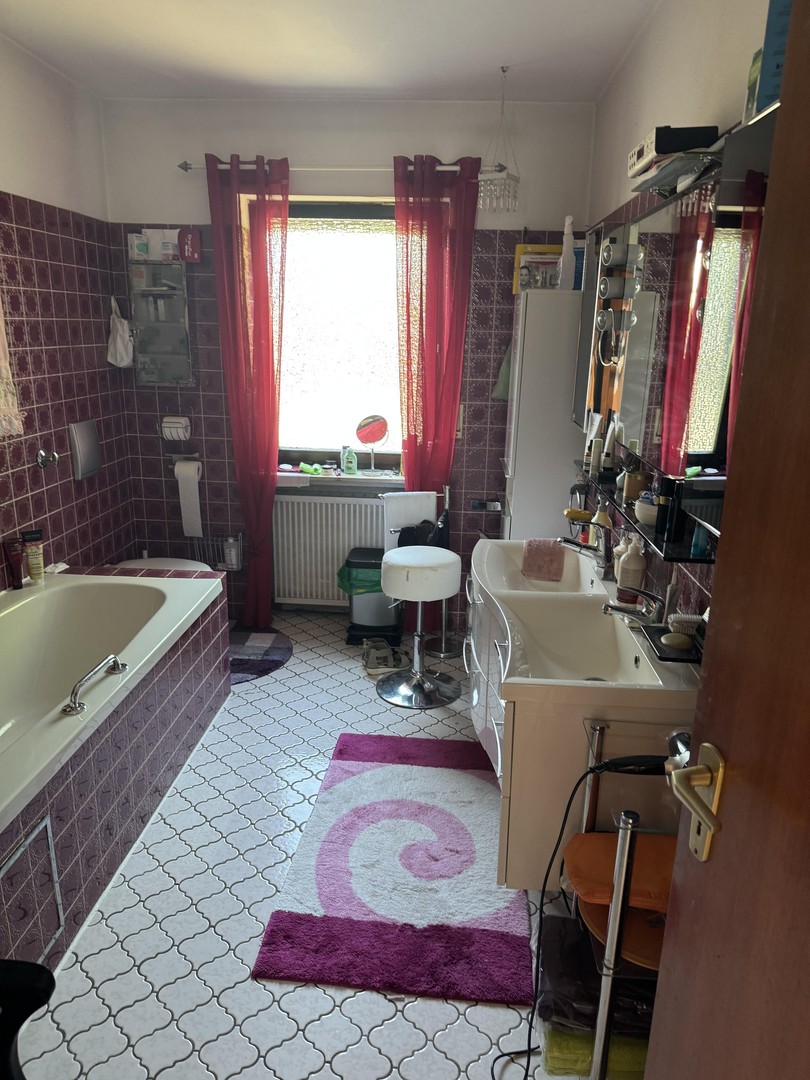 Vielseitiges Dreifamilienhaus in Top-Lage von Graben-Neudorf (OT Neudorf) – Graben-Neudorf – Vorschaubild 26