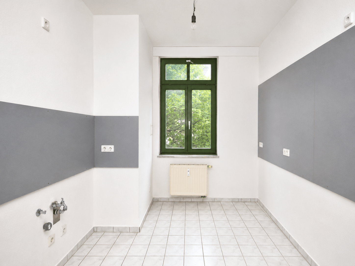 Neuer Fußboden möglich: helle 3-Zimmerwohnung mit Gäste-WC, Dusche + Wanne! – Chemnitz – Vorschaubild 5