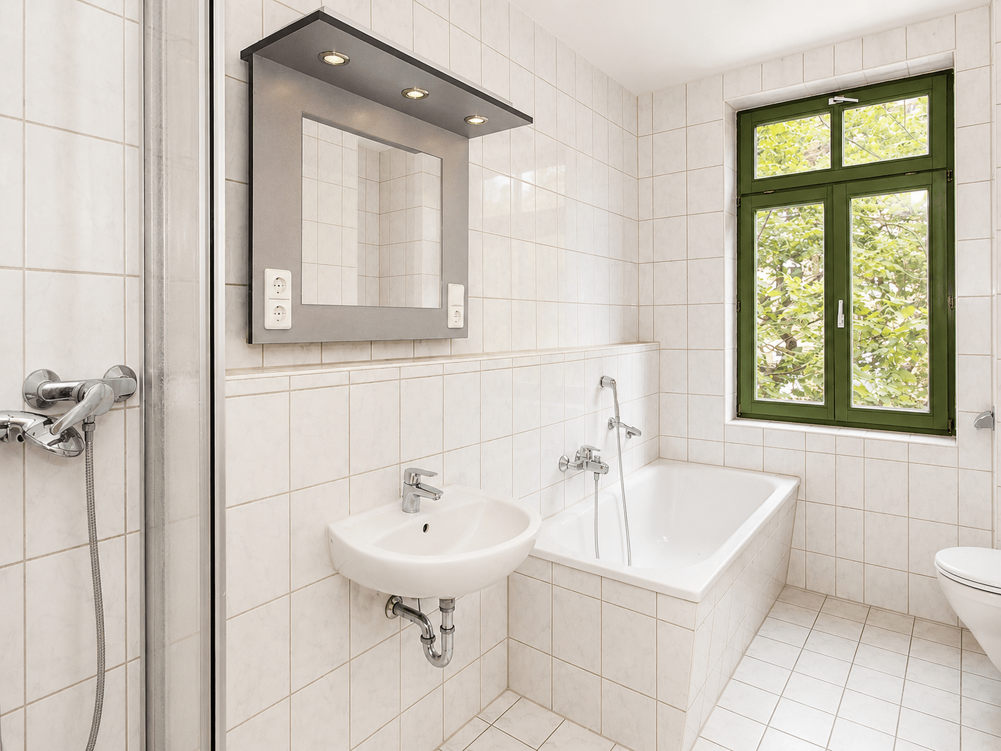 Neuer Fußboden möglich: helle 3-Zimmerwohnung mit Gäste-WC, Dusche + Wanne! – Chemnitz – Vorschaubild 6