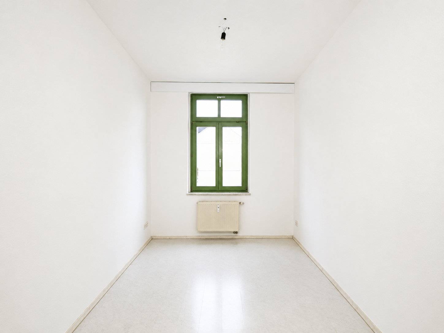 Neuer Fußboden möglich: helle 3-Zimmerwohnung mit Gäste-WC, Dusche + Wanne! – Chemnitz – Vorschaubild 12