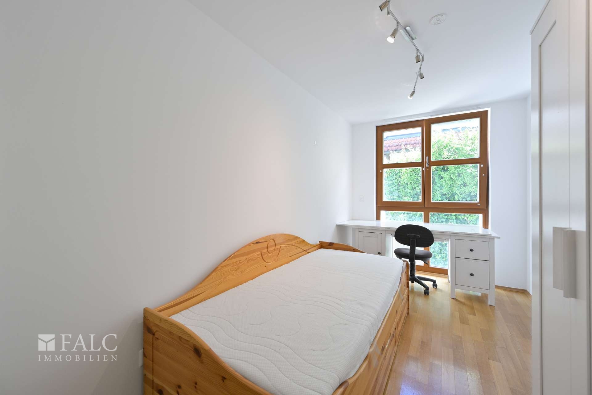 Wohnglück auf vier Ebenen – modernes Reihenmittelhaus in begehrter Lage von Feldmoching – München – Vorschaubild 24