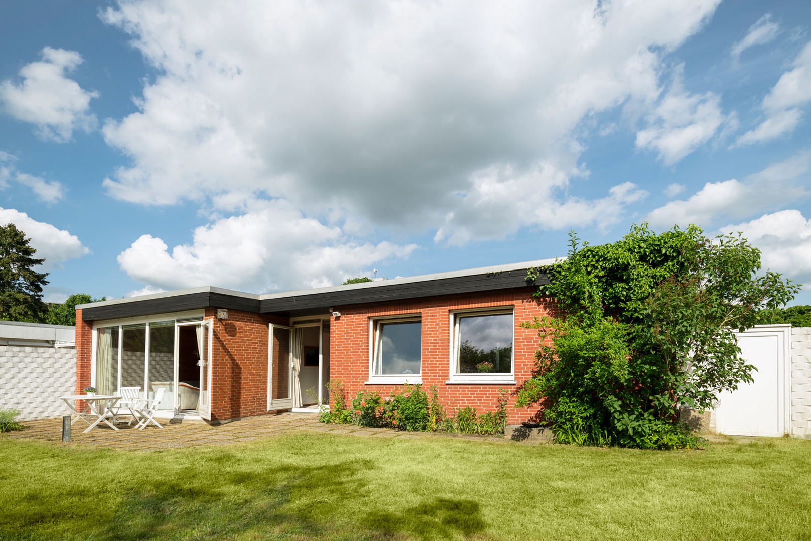 Charmanter Bungalow in ruhiger Lage des Kurfürstenviertels mit Garten und Garage – Bremen – Vorschaubild 2