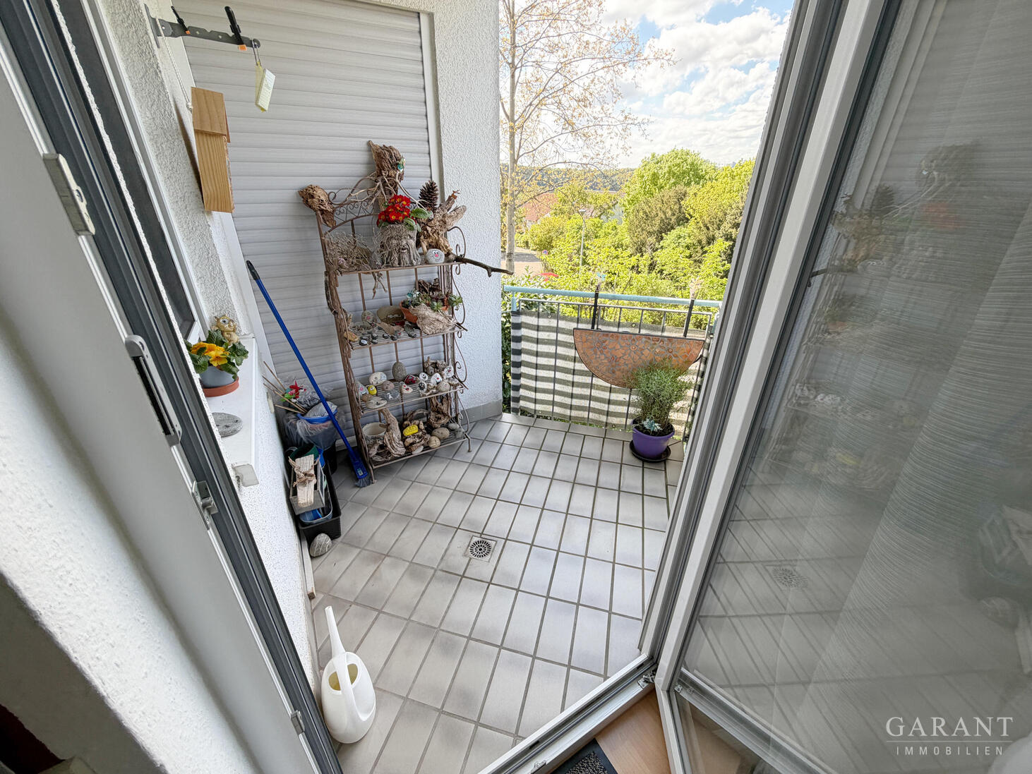 Charmante 2 1/2 Zimmer-Wohnung mit Balkon in ruhiger Lage von Stuttgart-Mühlhausen – Stuttgart – Vorschaubild 3