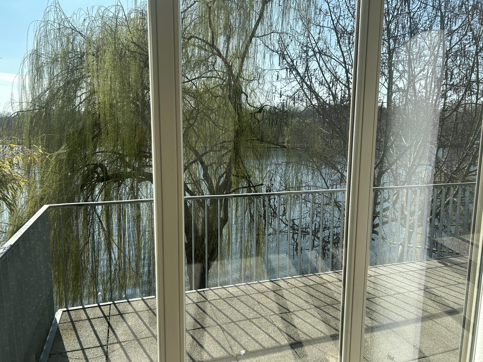 bezugsfreie Traumwohnung mit Stellplatz in Bestlage mit Blick auf die Spree – Berlin – Vorschaubild 3