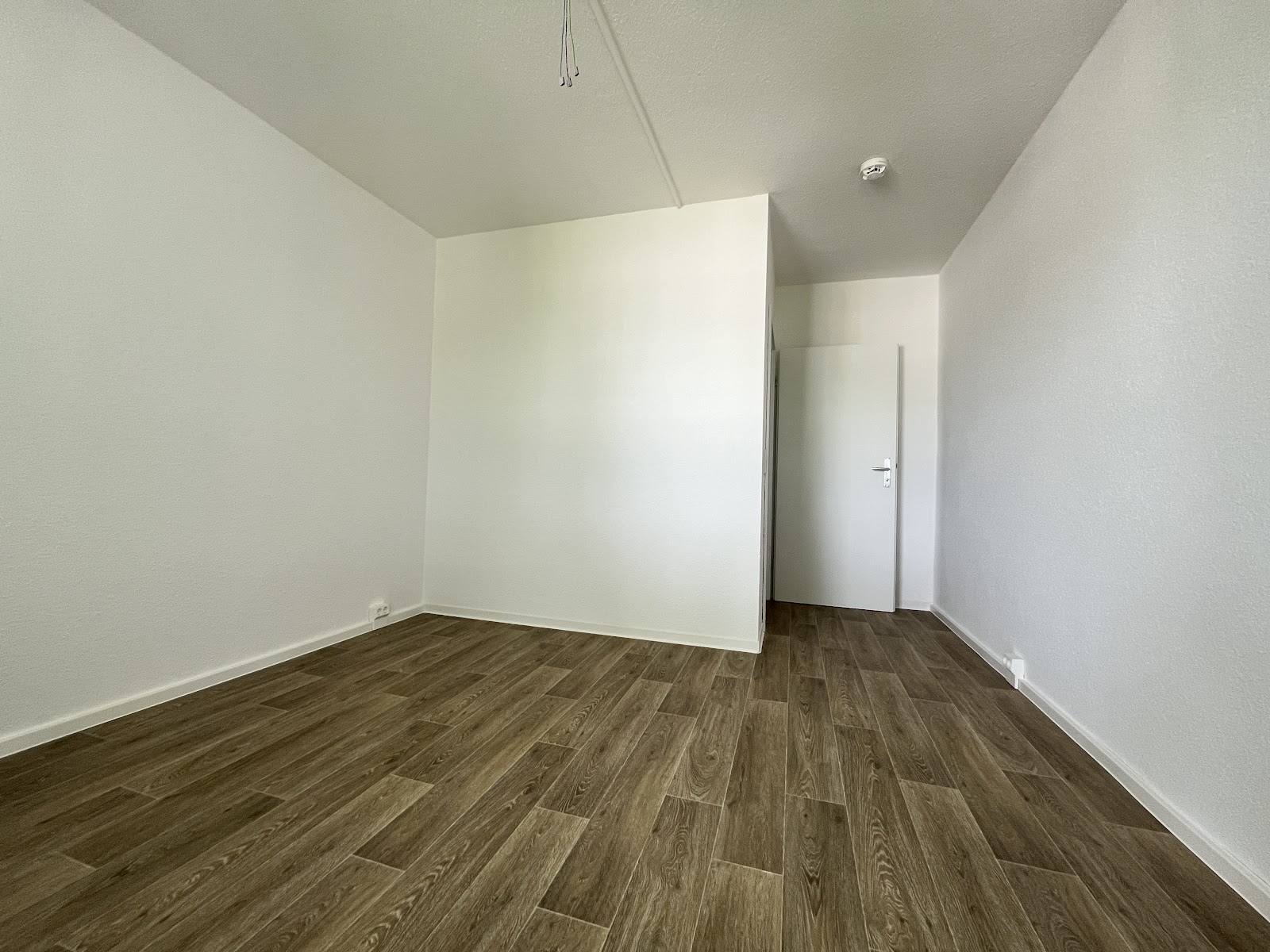 Frisch saniert, familienfreundlich & bezugsfertig – Ihr neues Zuhause wartet! – Chemnitz – Vorschaubild 9