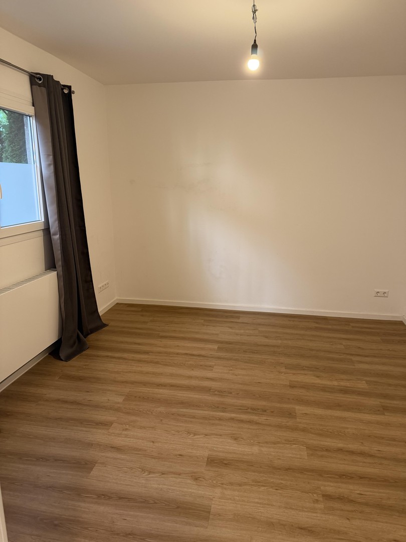 Ruhige Altbauwohnung mit eigenem Grün – Stuttgart – Vorschaubild 16