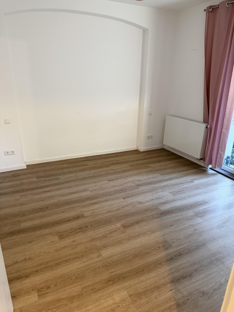 Ruhige Altbauwohnung mit eigenem Grün – Stuttgart – Vorschaubild 5