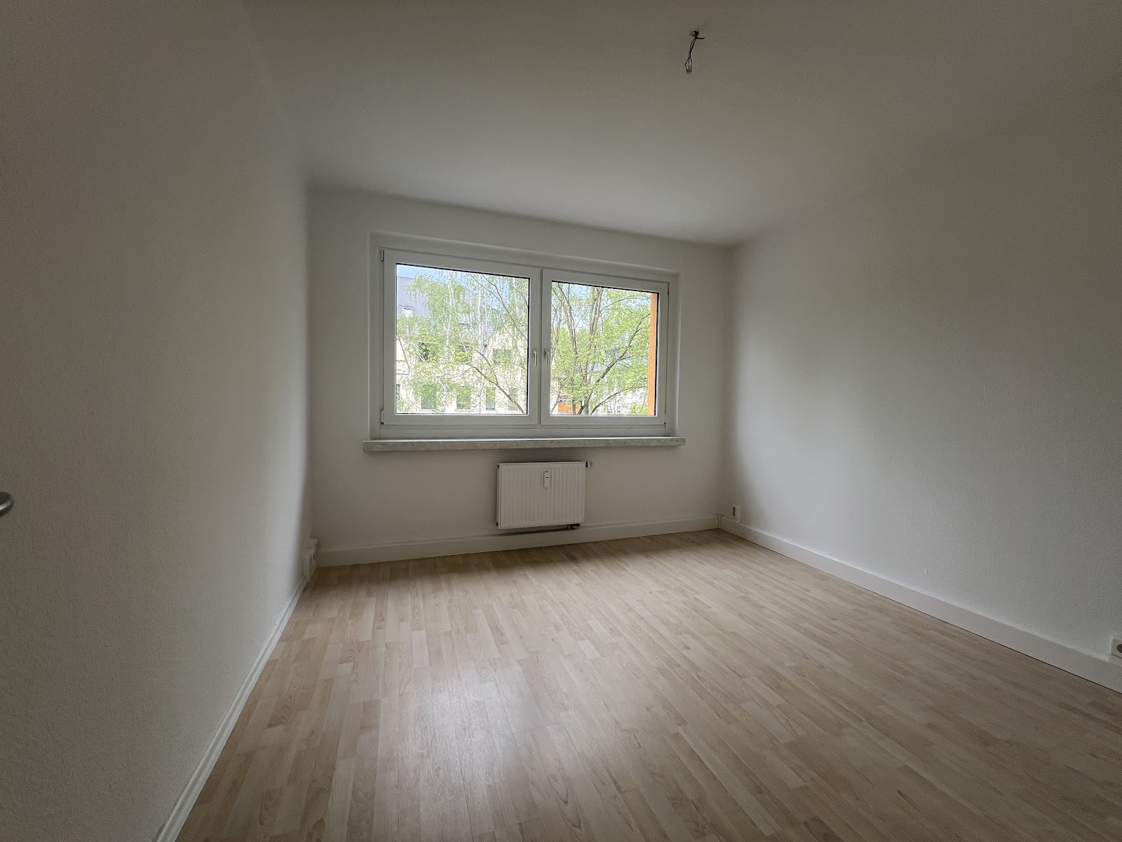 2-Zimmer-Wohnung bequem mit EINBAUKÜCHE – Chemnitz – Vorschaubild 6