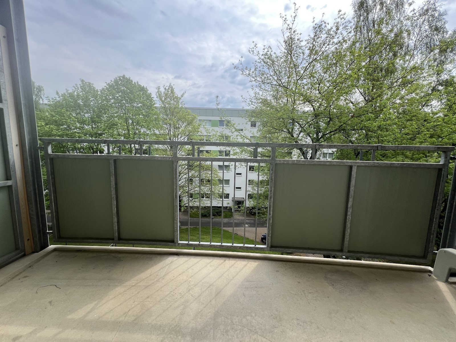 2-Zimmer-Wohnung bequem mit EINBAUKÜCHE – Chemnitz – Vorschaubild 10