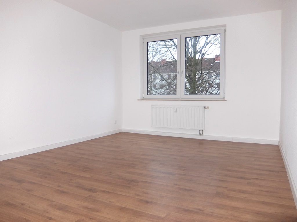 *** beliebt im 1. Obergeschoss mit Balkon – Chemnitz – Vorschaubild 8