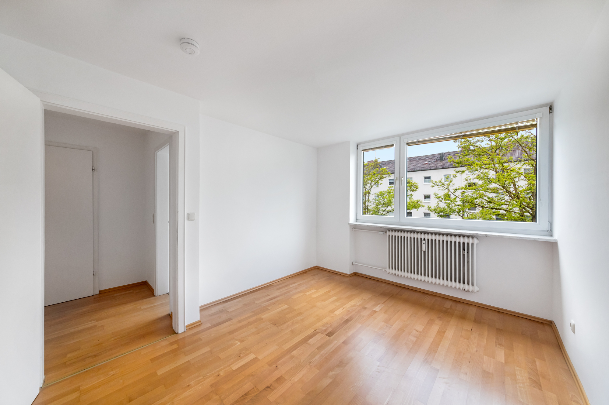 Helle Wohnung mit Ostbalkon - U-Bahn nähe - Bezugsfertig – München – Vorschaubild 2