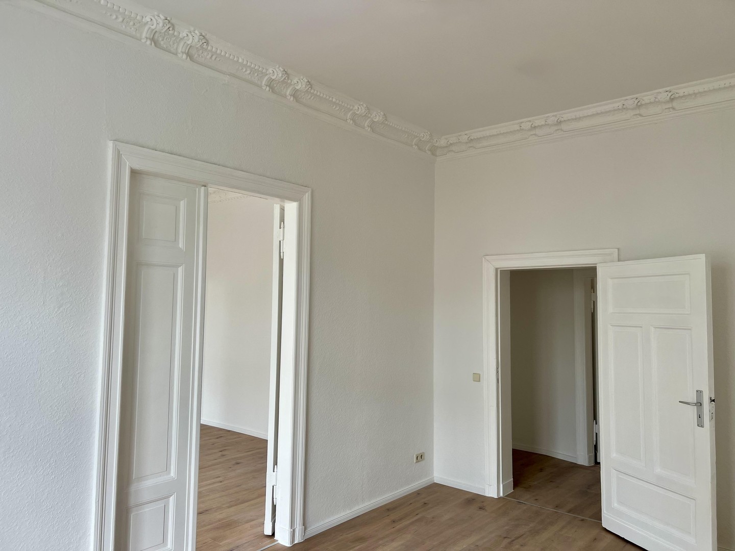 Großzügige 3-Zimmer-Wohnung, frisch modernisiert, Dusch-Wannenbad – Magdeburg – Vorschaubild 12