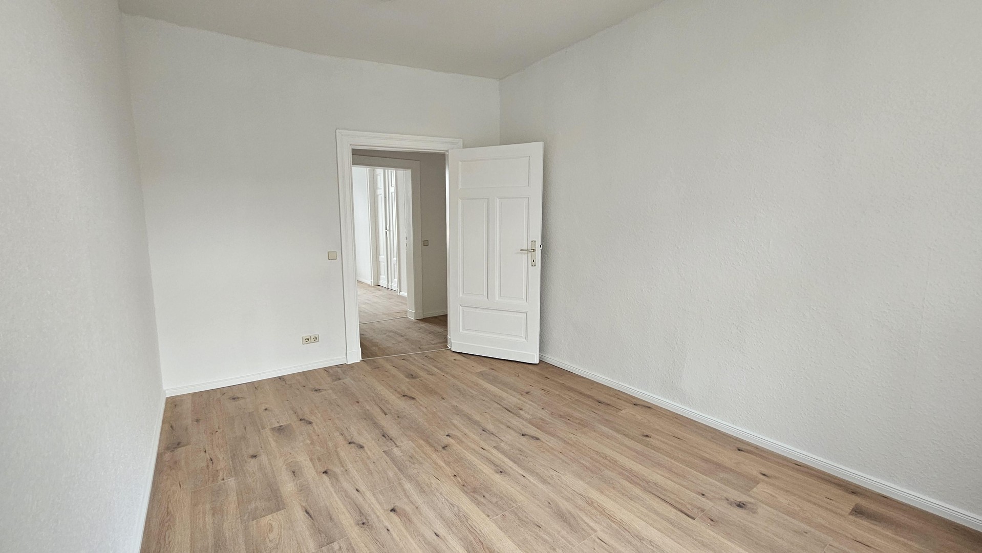 Großzügige 3-Zimmer-Wohnung, frisch modernisiert, Dusch-Wannenbad – Magdeburg – Vorschaubild 13