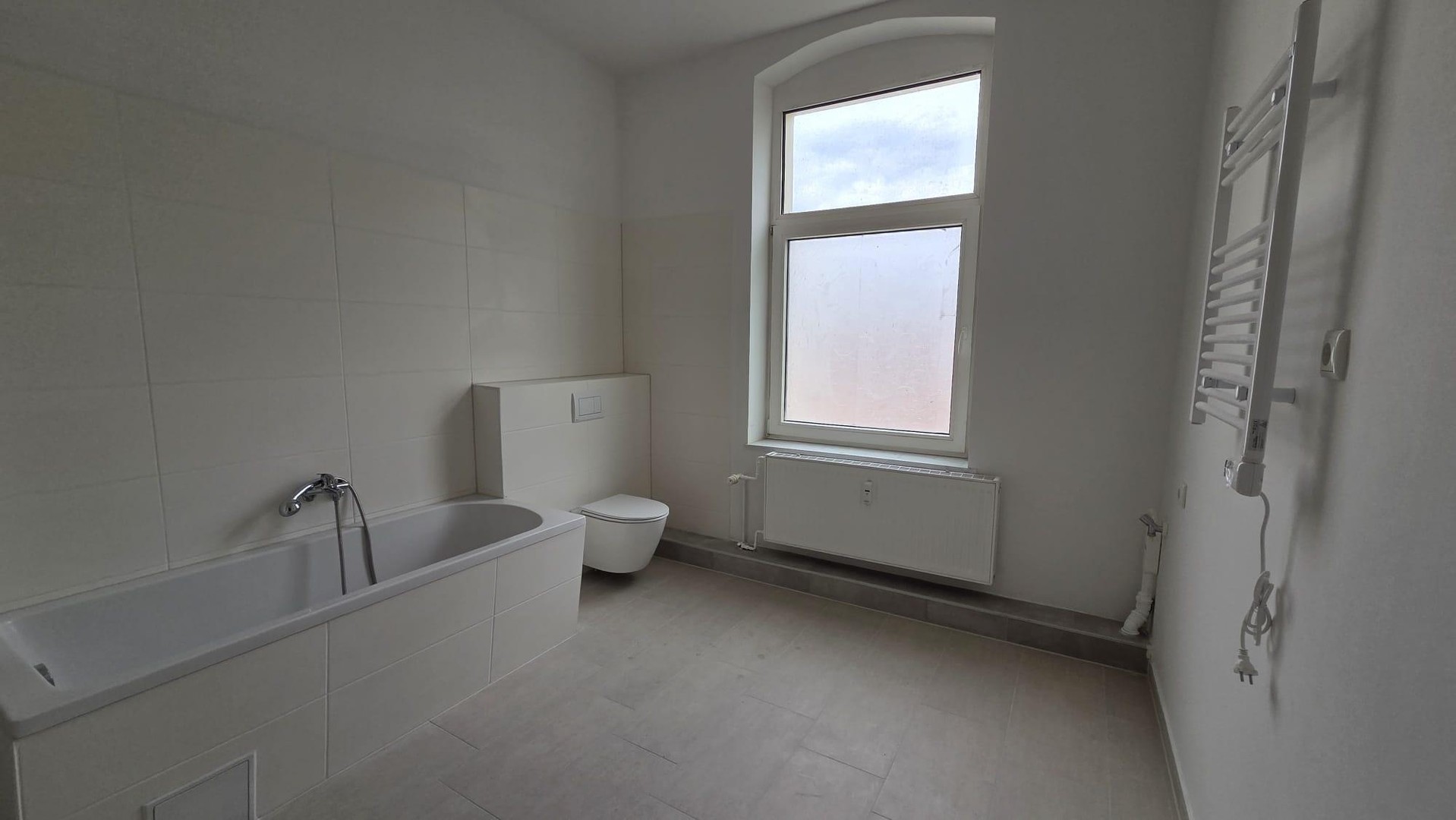 Großzügige 3-Zimmer-Wohnung, frisch modernisiert, Dusch-Wannenbad – Magdeburg – Vorschaubild 15
