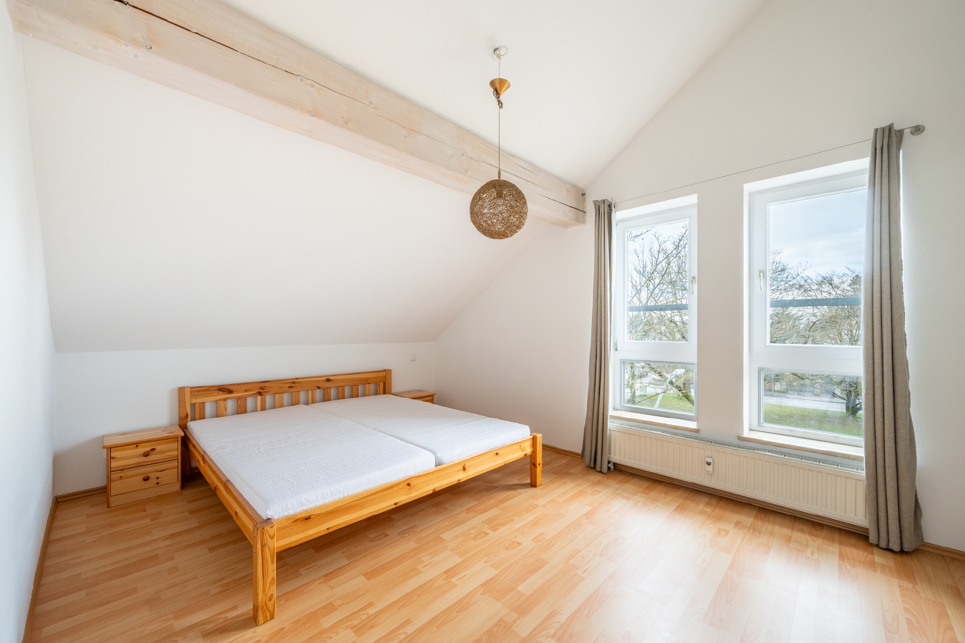 AIGNER - Helle Dachgeschosswohnung mit Loft-Charakter und sonnigem Balkon in Trudering – München – Vorschaubild 5