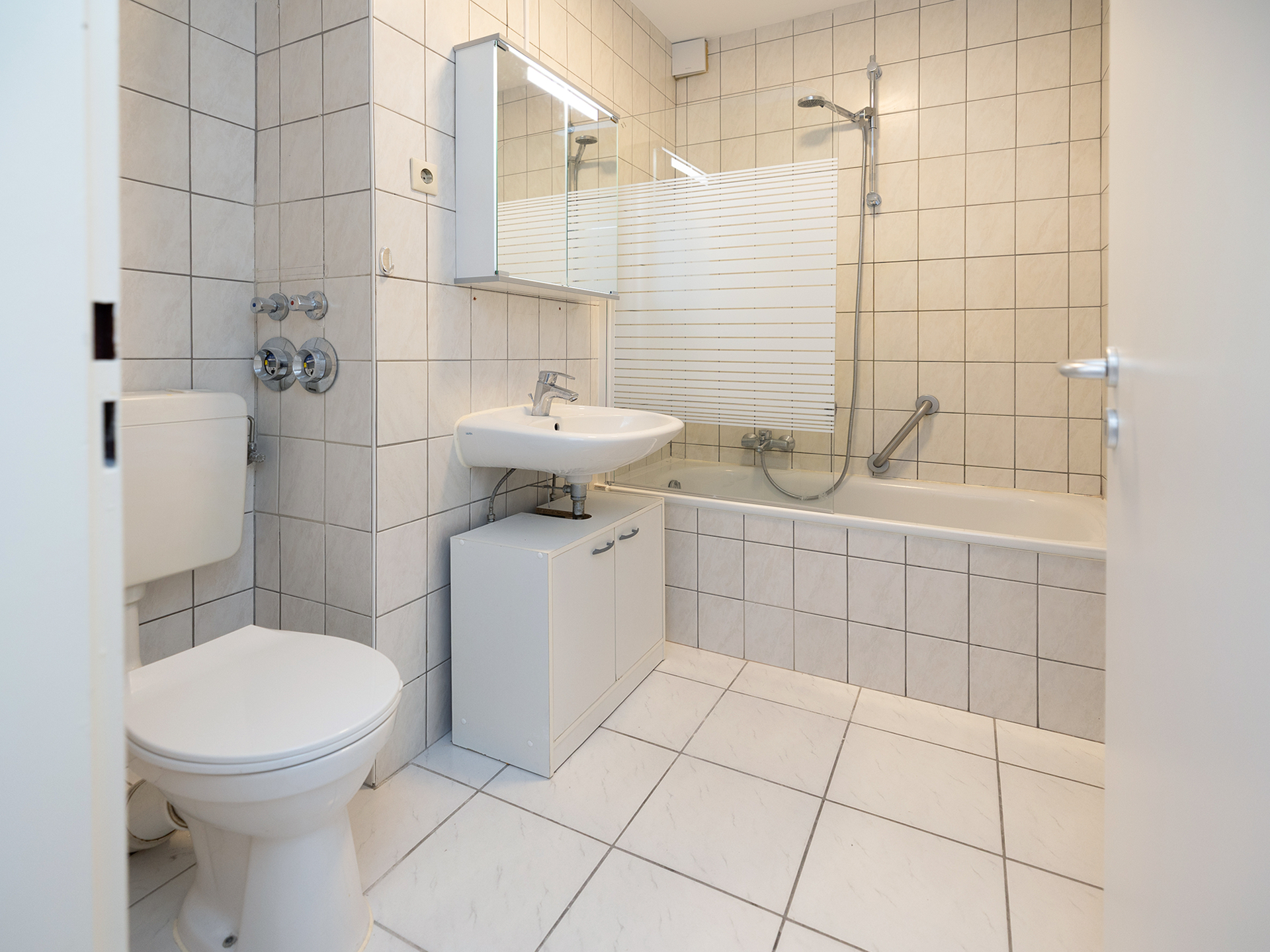Jetzt investieren - Leerstehende Drei-Zimmer-Eigentumswohnung in Osnabrück – Osnabrück – Vorschaubild 7
