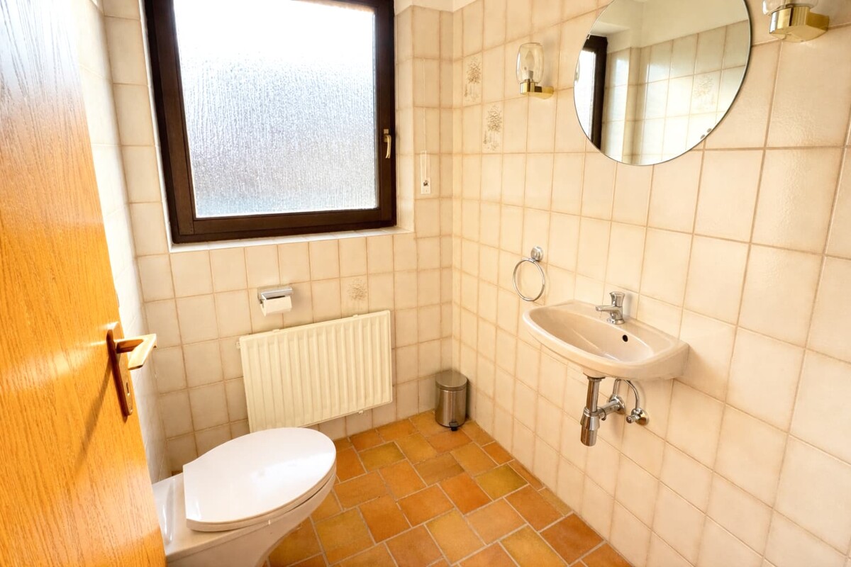 Zweiparteienhaus mit Garten und Doppelgarage in Neuenhaus – Neuenhaus – Vorschaubild 8
