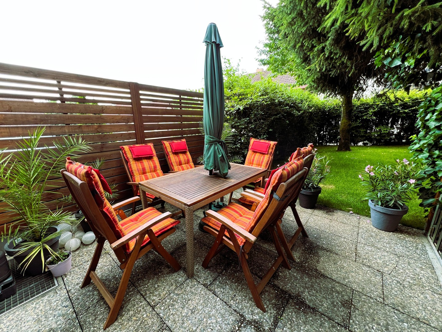 Großes Reihenhaus mit Dachstudio und Garten - ohne Provision – Schorndorf – Bild 1 von 34