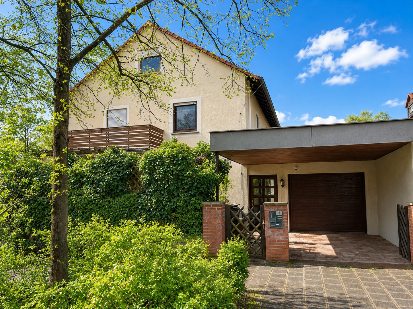 Gepflegtes freistehendes Einfamilienhaus mit Garten & Wintergarten – Fürth-Unterfarrnbach