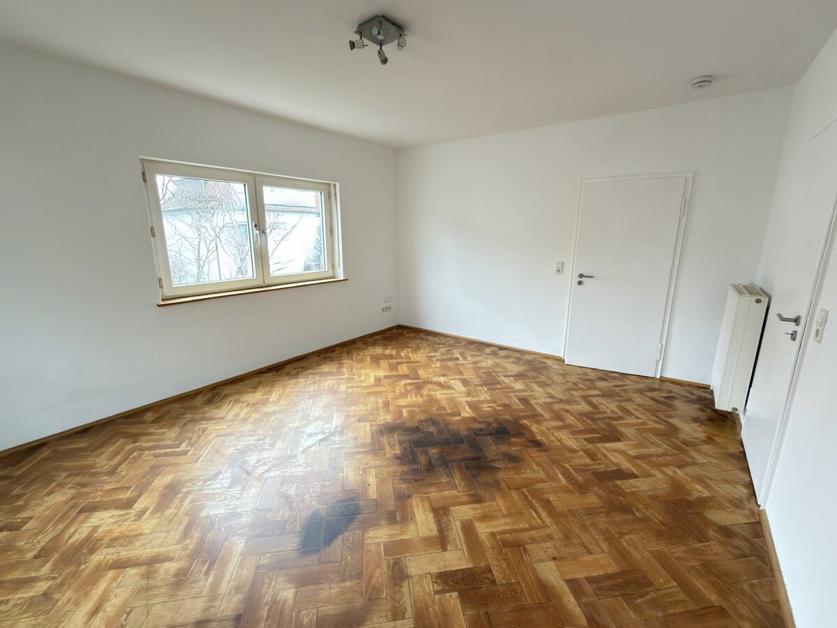 3 Zimmer-Wohnung mit besonderem Charme (auch WG-tauglich) – Ulm – Vorschaubild 3