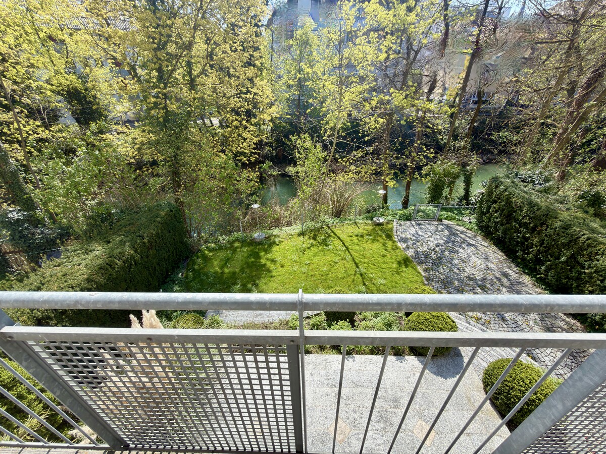 Aussergewöhnliche Maisonette mit Gartenanteil direkt an der kleinen Donau