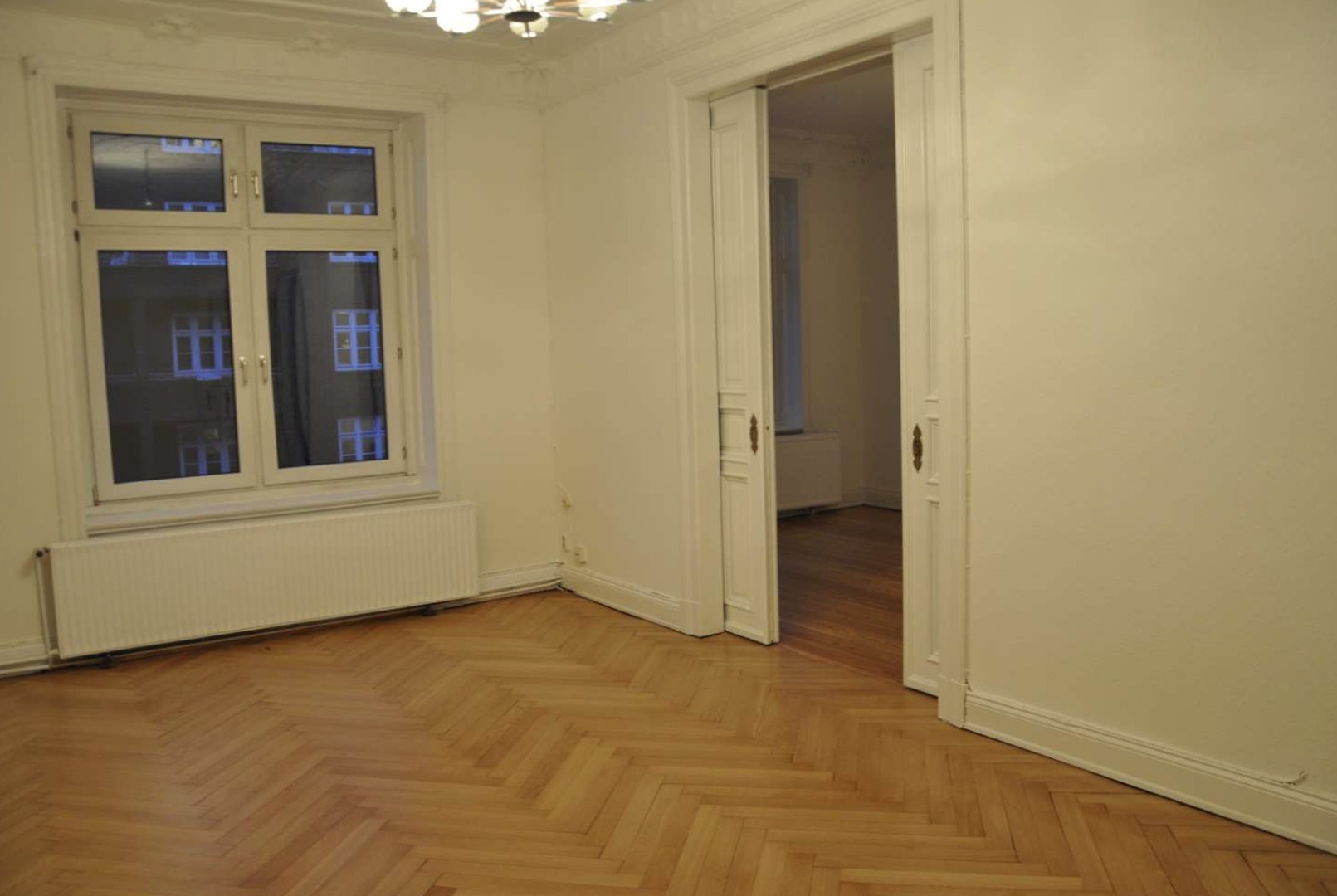 ***NEU: PROVISIONSFREI! - Jugendstilwohnung in zentraler Lage, 750 m von der Alster – Hamburg-Nord – Vorschaubild 2