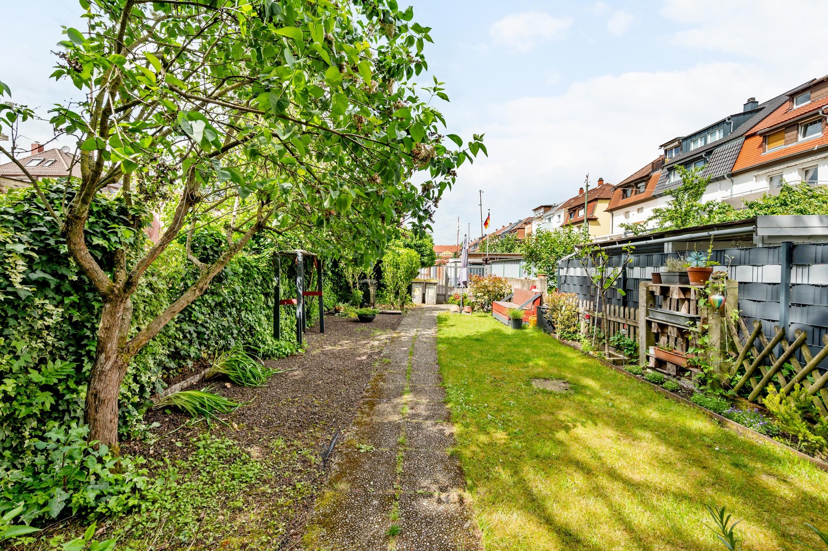 Gepflegtes Mehrfamilienhaus mit Ausbaupotential in Mannheim – Mannheim – Vorschaubild 14